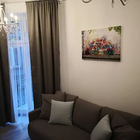 Z-1 Old Town O&p Apartfamily Apartment