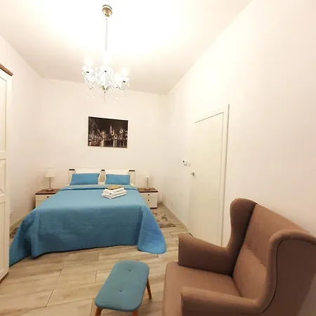 Z-1 Old Town O&p Apartfamily *